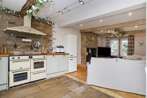 undefined, Camp Hill, Huddersfield HD3