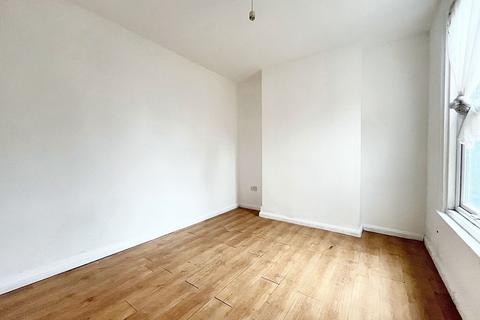 1 bedroom property to rent, Week Street, Maidstone ME14