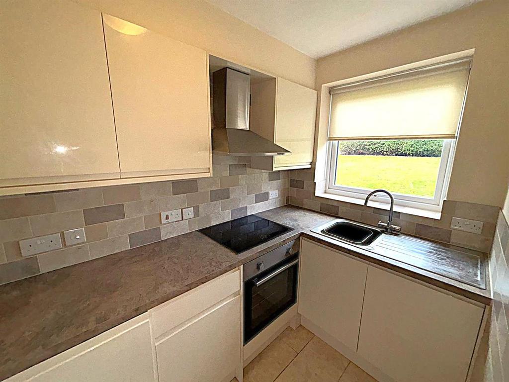 Fitted kitchen