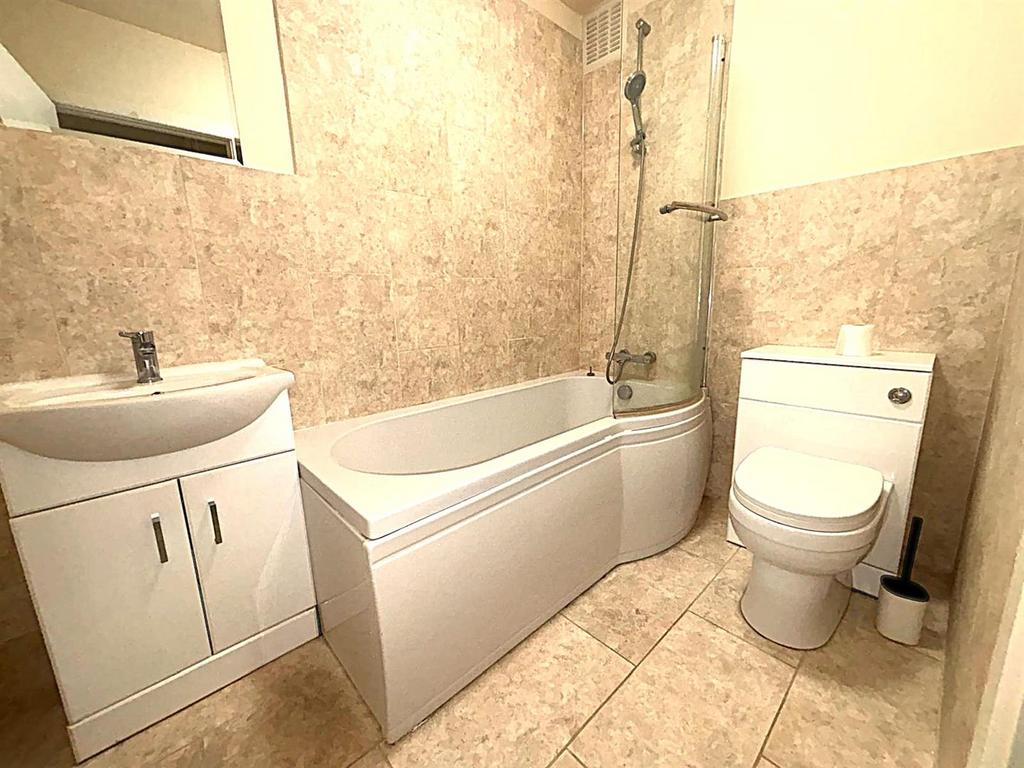 Family bathroom