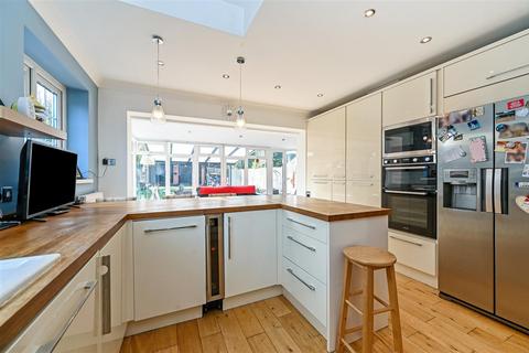 4 bedroom semi-detached house for sale, Horndean, Hampshire