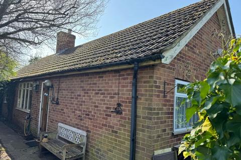 2 bedroom bungalow for sale, Field Common Lane, Walton-on-Thames KT12