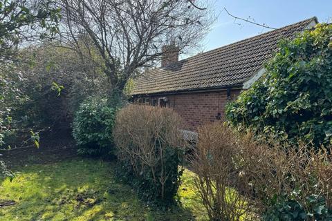 2 bedroom bungalow for sale, Field Common Lane, Walton-on-Thames KT12