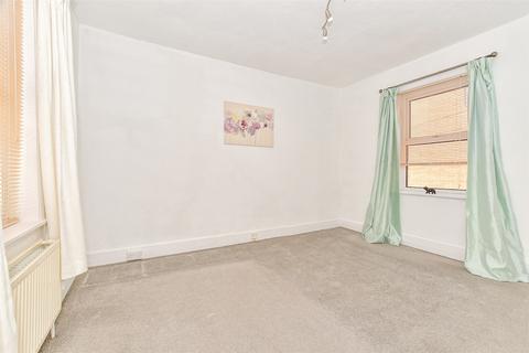 62 Priory Road, Tonbridge, TN9 2BL