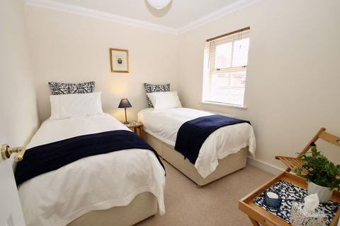 6 Osmond Drive, Wells, BA5 2JX