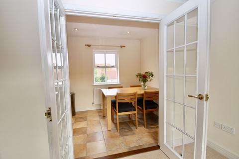 6 Osmond Drive, Wells, BA5 2JX