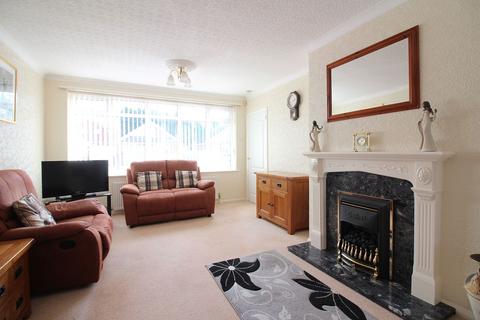 2 bedroom detached bungalow for sale, Frayne Avenue, Kingswinford DY6