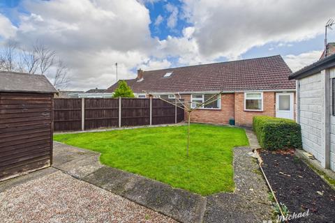 2 bedroom semi-detached bungalow for sale, Windermere Close, Aylesbury, Buckinghamshire