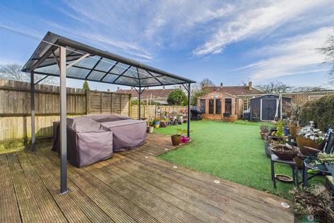 88 Ashdown Drive, Crawley, RH10 5EY