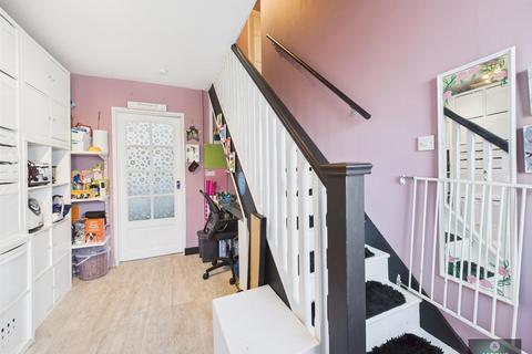 88 Ashdown Drive, Crawley, RH10 5EY
