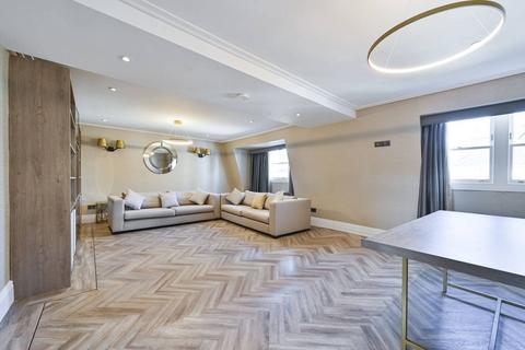 3 bedroom flat to rent, Charles Street, Mayfair, London, W1J