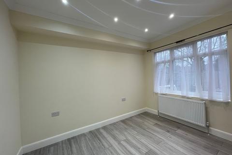 2 bedroom maisonette to rent, Welldon Crescent, Harrow HA1