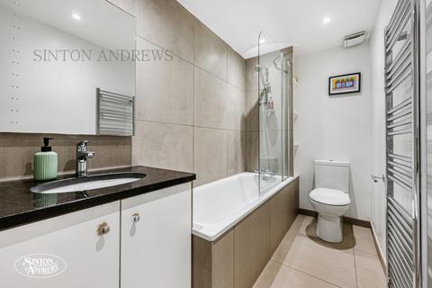 Flat 1, 15 Amherst Avenue, London, W13 8NQ