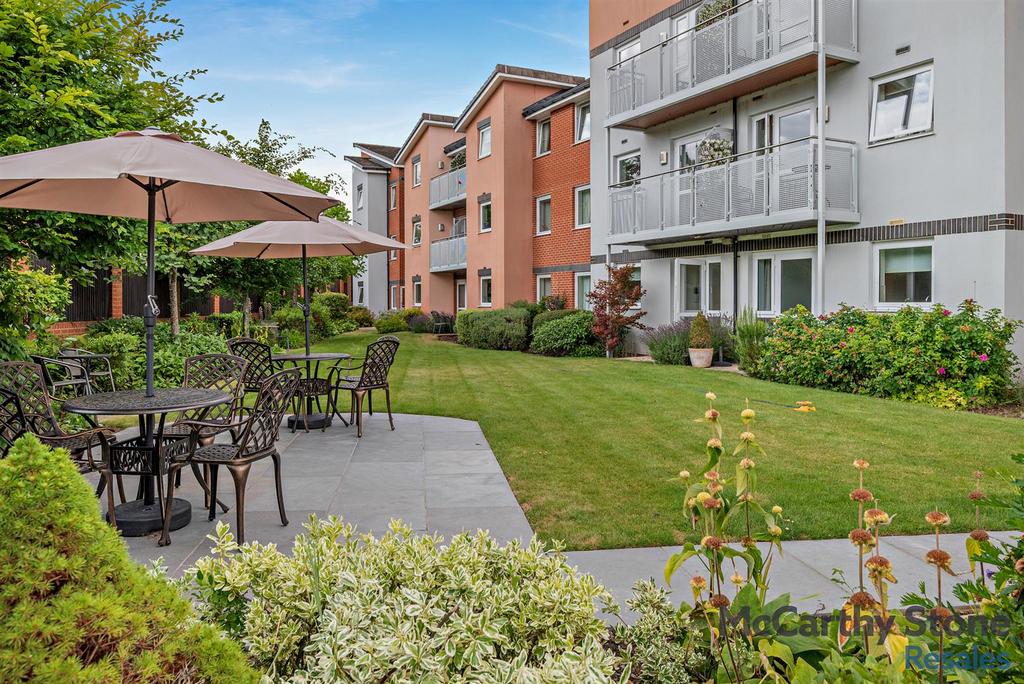 8657660-exterior06-800.jpg