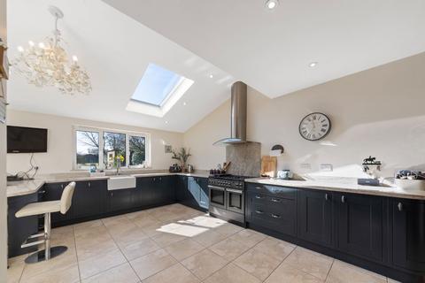 5 bedroom detached house for sale, Yew Tree Road, Tunbridge Wells TN4