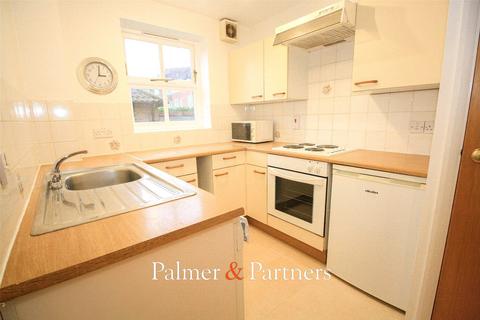 1 bedroom apartment for sale, Nicholsons Grove, Colchester, Essex, CO1