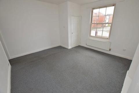 2 bedroom terraced house to rent, Warrington Road, Spring View