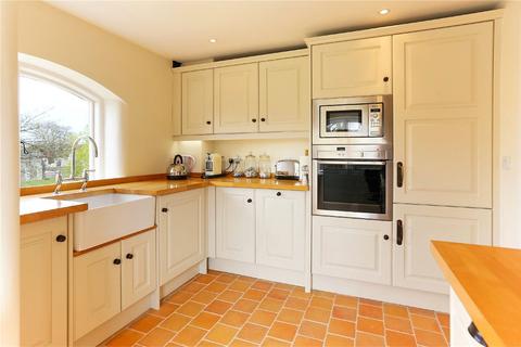 2 bedroom penthouse to rent, Wharf Hill, Hampshire SO23