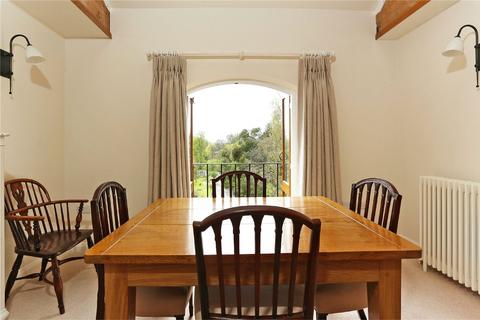 2 bedroom penthouse to rent, Wharf Hill, Hampshire SO23