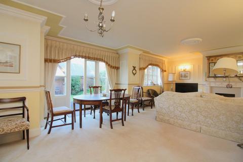 3 bedroom semi-detached house for sale, Aldridge Court, Baldock, SG7