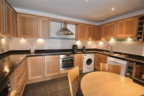 3 bedroom flat for sale, Godalming