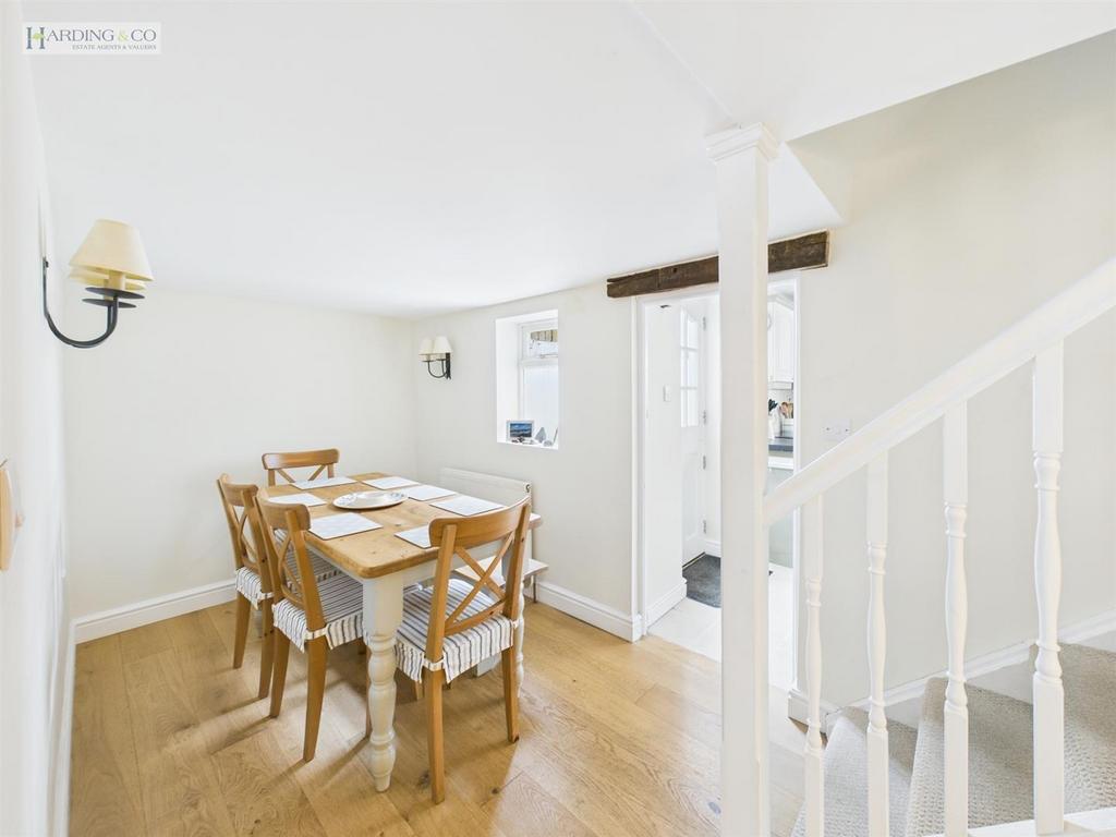 Dining room new.jpg