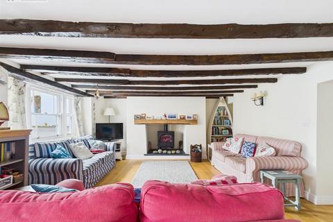 Tall Chimneys, 41 Bude Street, Appledore, Bideford, EX39 1PS
