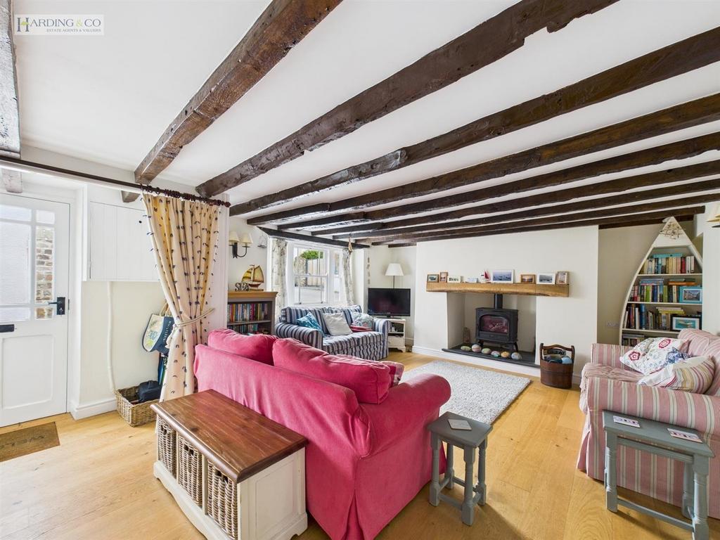 Sitting room new.jpg
