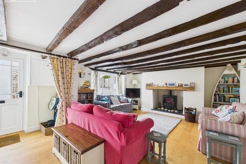 Tall Chimneys, 41 Bude Street, Appledore, Bideford, EX39 1PS