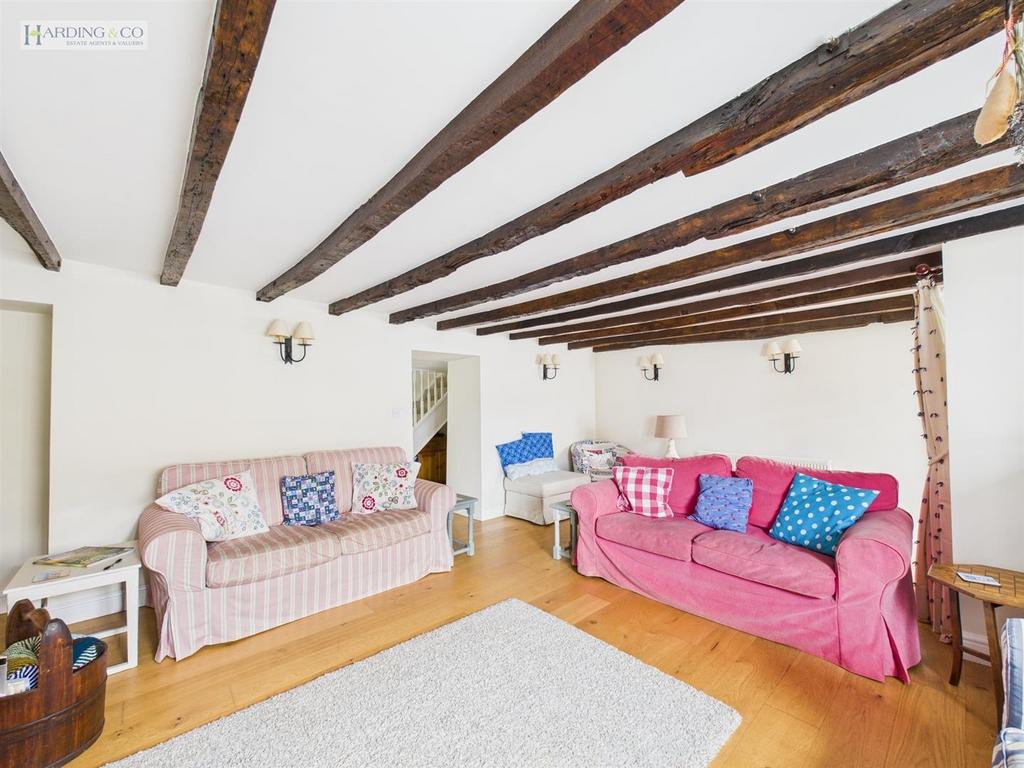 Sitting room new iii.jpg