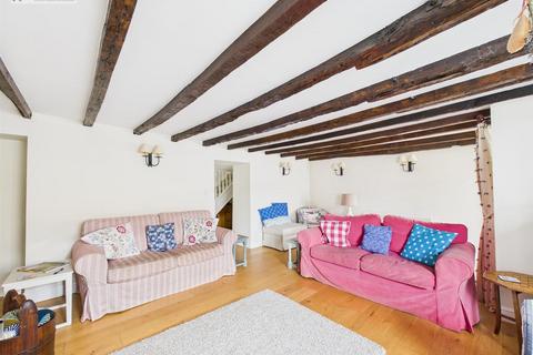 Tall Chimneys, 41 Bude Street, Appledore, Bideford, EX39 1PS