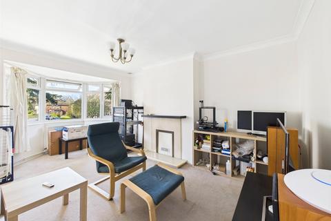 2 bedroom maisonette to rent, Haversham Close, East Twickenham