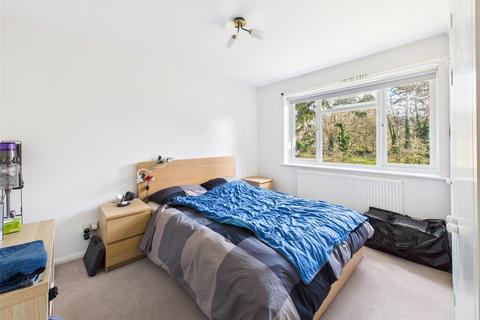 2 bedroom maisonette to rent, Haversham Close, East Twickenham