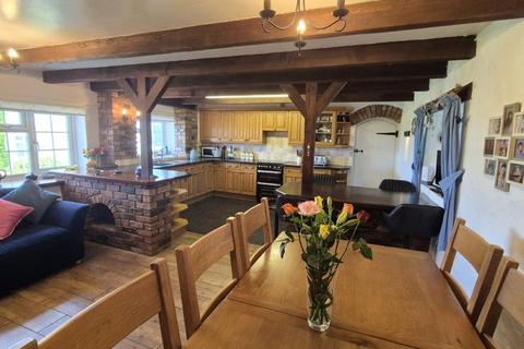 undefined, Bryn Farm & Erw'r Wennol, Caergeiliog, Anglesey, LL65