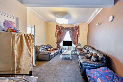 5 bedroom terraced house for sale, Third Avenue, London, E17 9