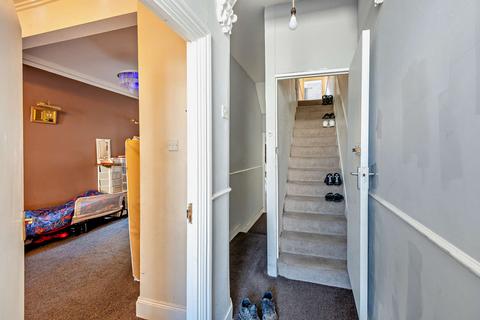 5 bedroom terraced house for sale, Third Avenue, London, E17 9