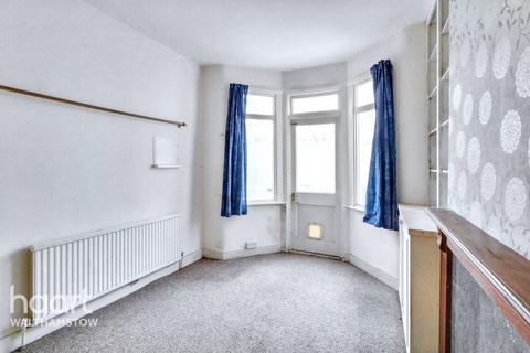 3 bedroom terraced house for sale, Warwick Road, Chingford