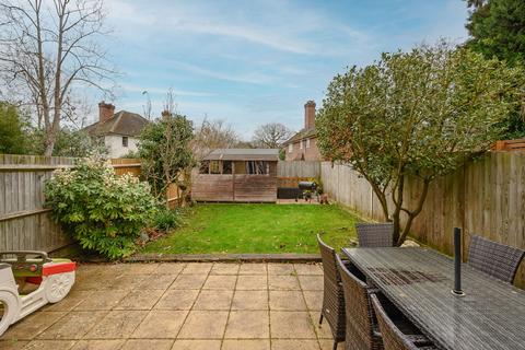 5 bedroom semi-detached house to rent, Lavender Gate, Oxshott, KT22