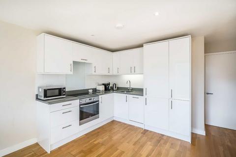 2 bedroom flat for sale, Kings Avenue, London SW4