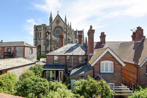 2 bedroom semi-detached house for sale, King Street, Arundel