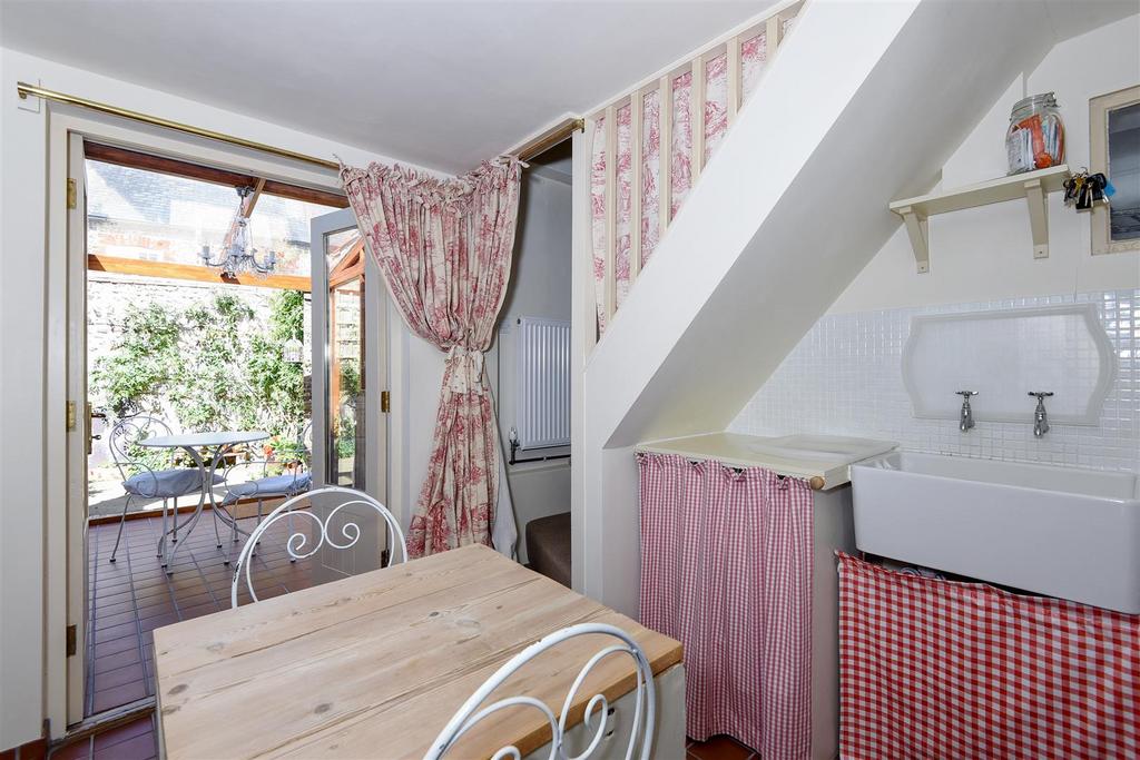 Kitchen/Breakfast Room