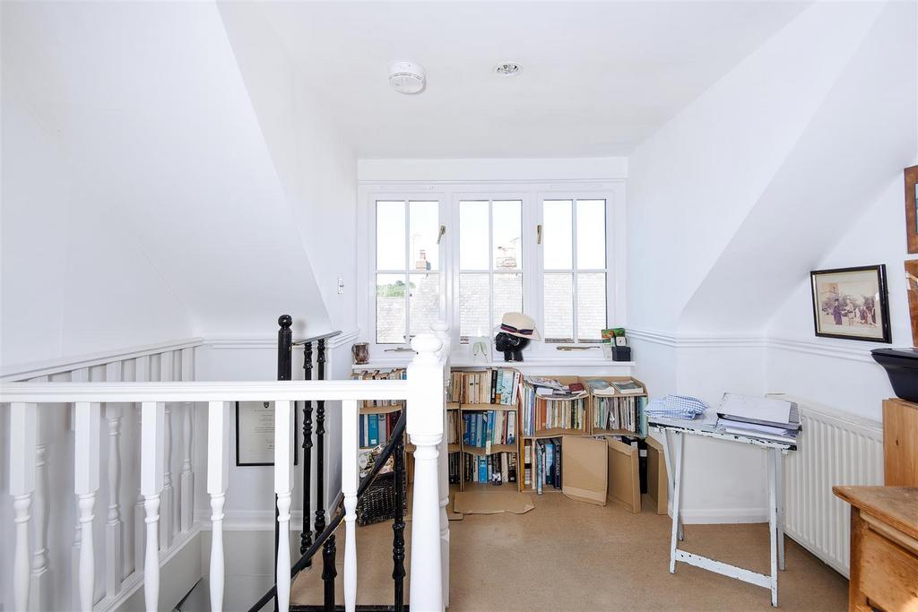 Mezzanine level