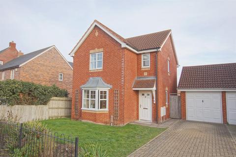 3 bedroom detached house to rent, Morecroft Drive, Chase Meadow