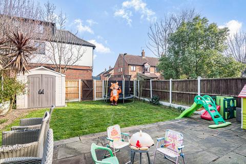 3 bedroom semi-detached house for sale, Greenwich Crescent, Beckton, London, E6