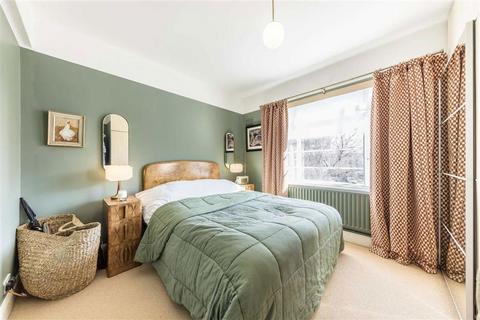 2 bedroom flat for sale, Osier Street, London E1