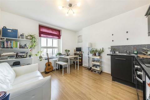 1 bedroom flat for sale, Wilmot Street, London E2