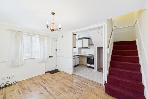 1 bedroom end of terrace house for sale, Hazelbank Road, Chertsey, Surrey, KT16