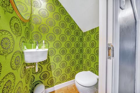 113 Perryfield Way, Richmond, TW10 7SN