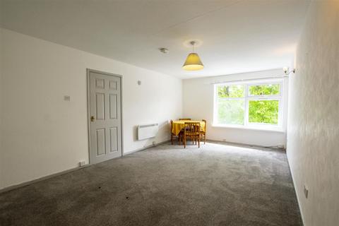 2 bedroom flat to rent, Wake Green Road, Birmingham