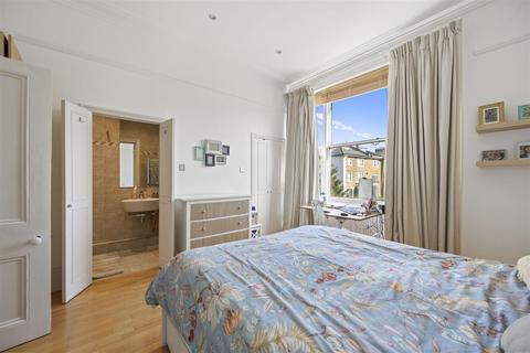 Flat 3, 4 Belsize Park, London, NW3 4ET